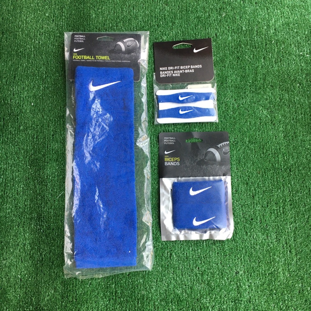 NEW NIKE FOOTBALL TOWEL AND BICEP BANDS COMBO
